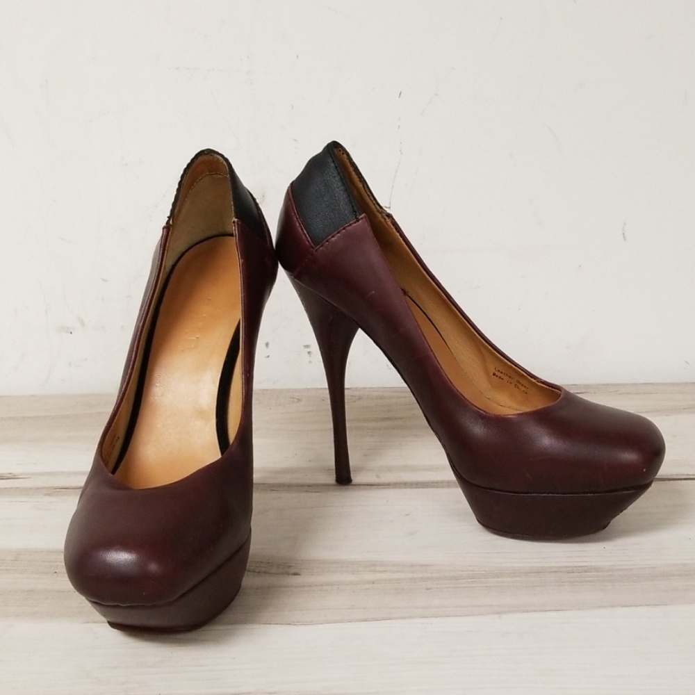 L.A.M.B. Burgundy Round Toe Platform Stiletto 7